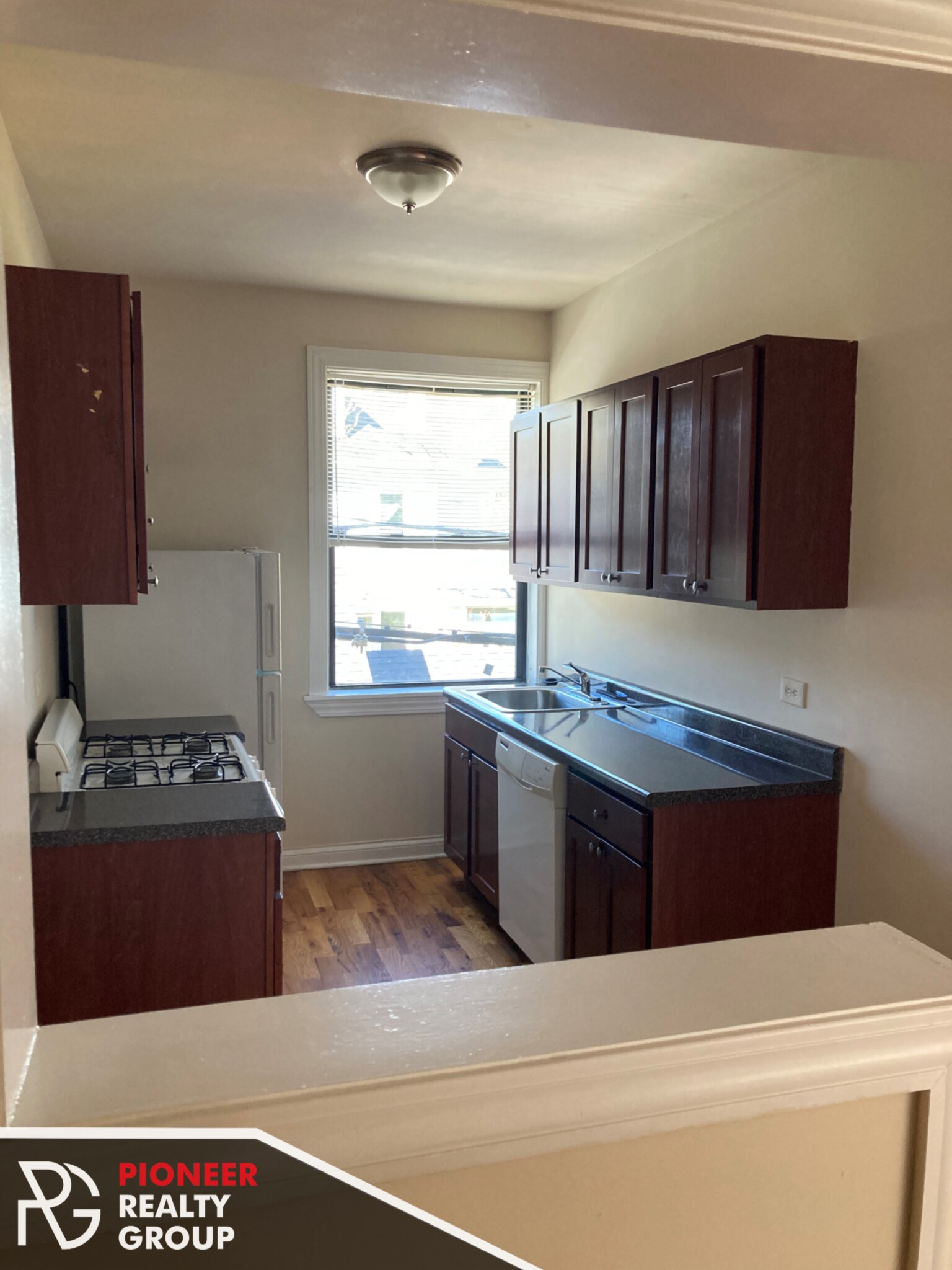 1313 OAK - 1,695USD / month