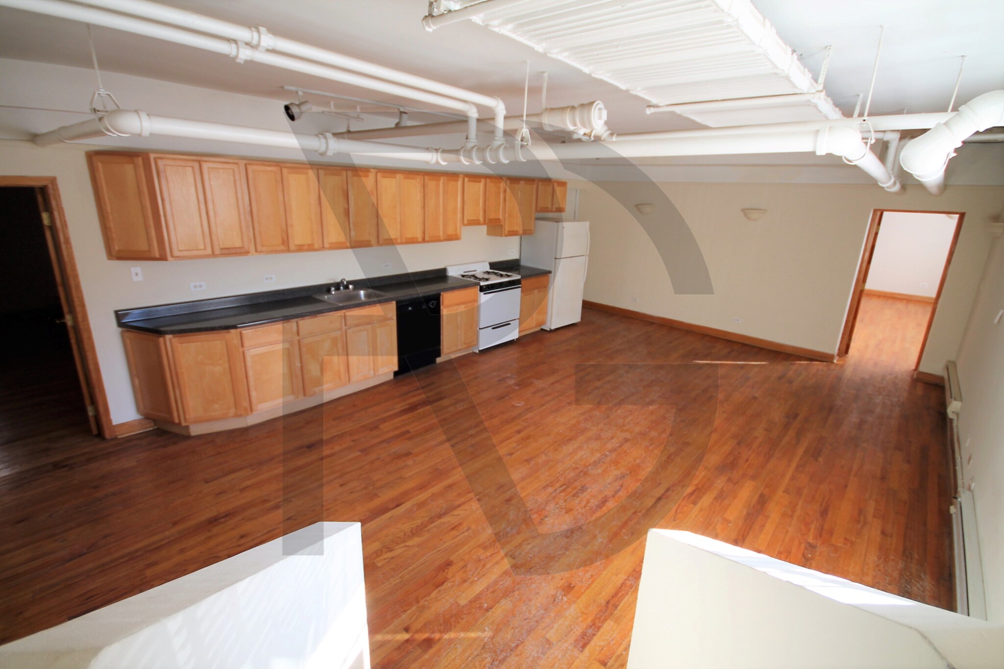 947 West CORNELIA, Chicago, IL - 2,295 USD/ month