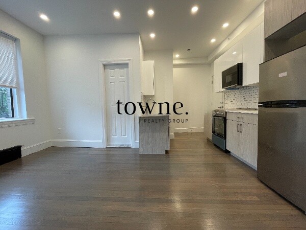 11 Queensberry St, Fenway