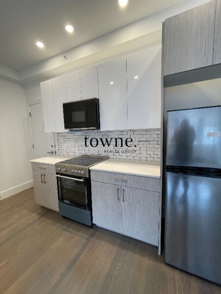 11 Queensberry St, Fenway