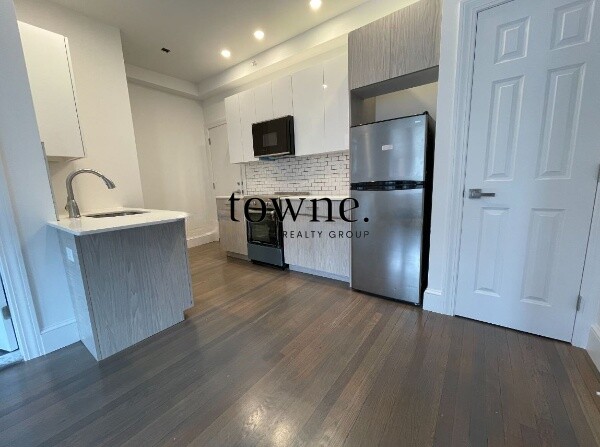 11 Queensberry St, Fenway