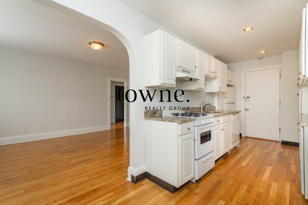 123 Highland Ave, Prospect Hill