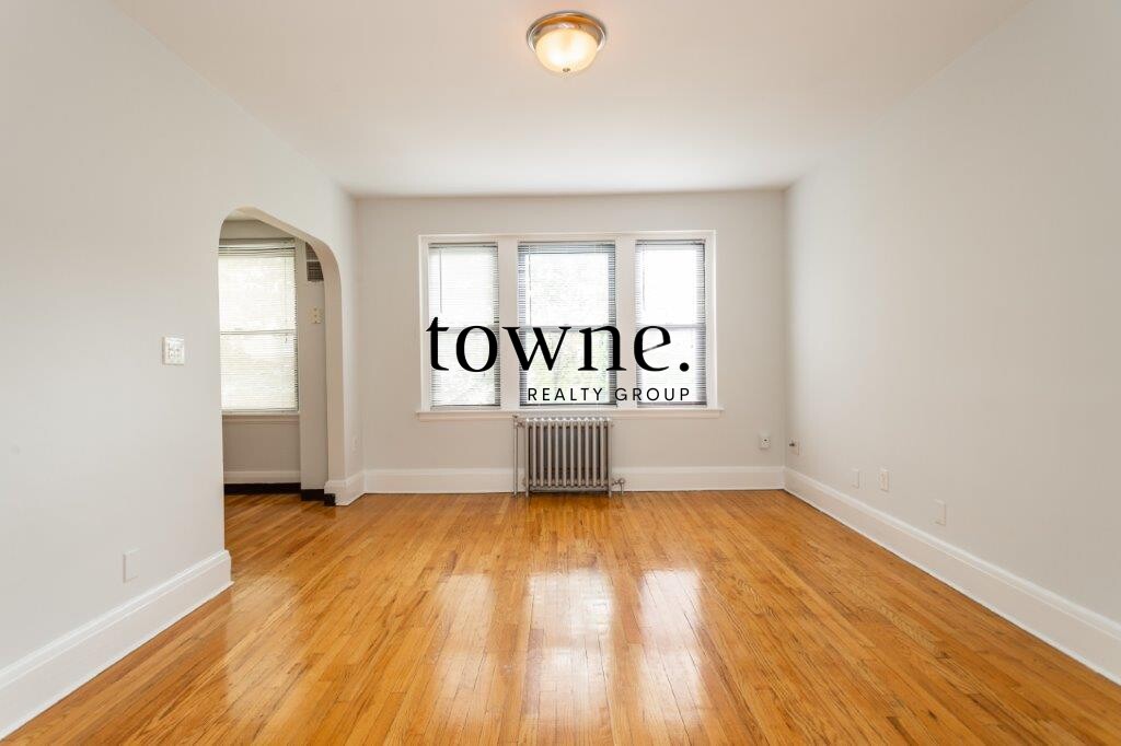 123 Highland Ave, Prospect Hill