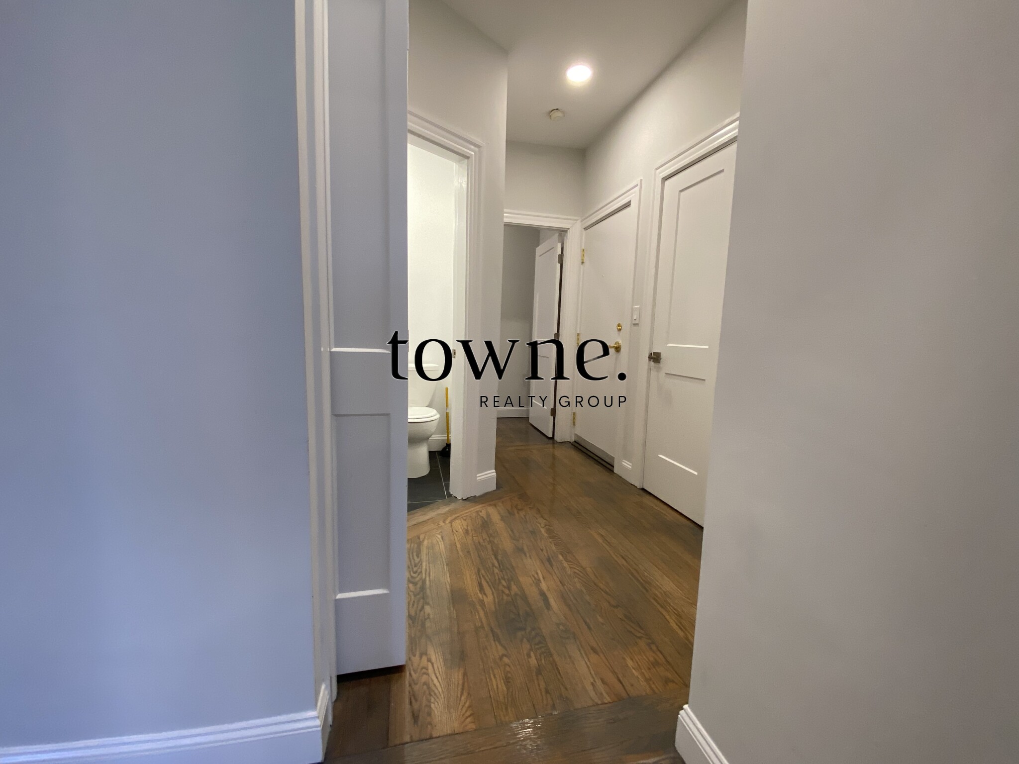 32 Queensberry St, Fenway