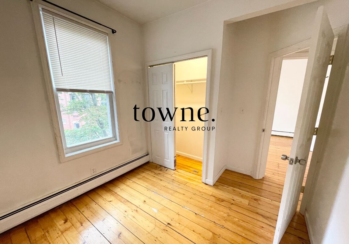 52 Delle Ave, Mission Hill