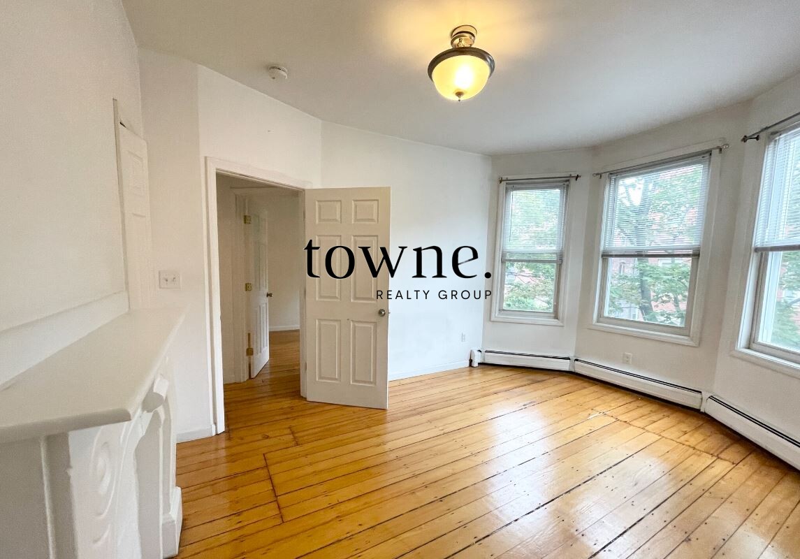 52 Delle Ave, Mission Hill