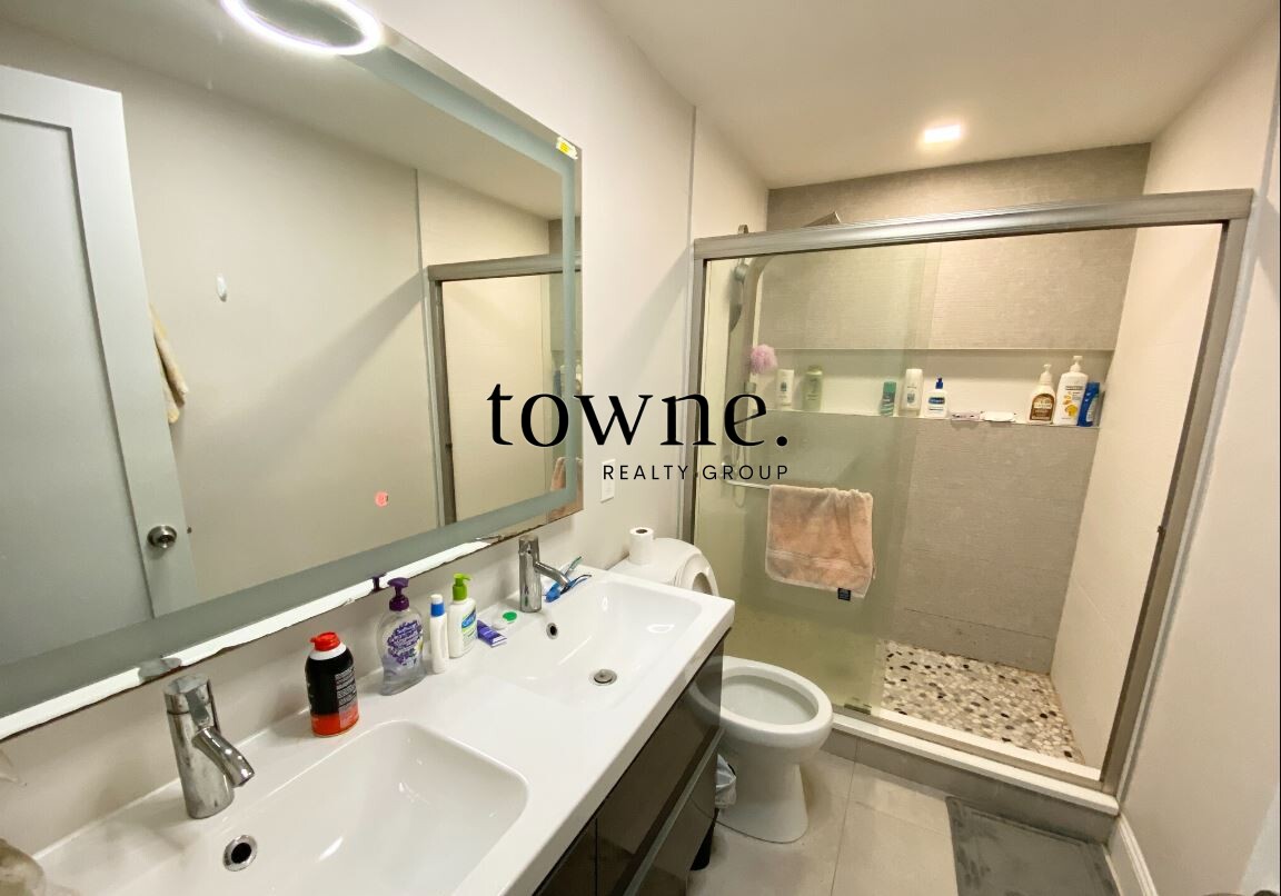 113 Hillside St, Mission Hill