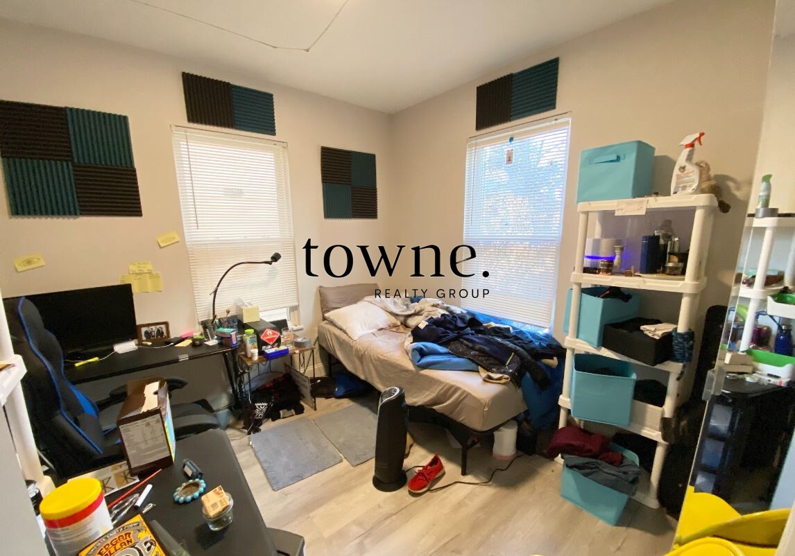 113 Hillside St, Mission Hill