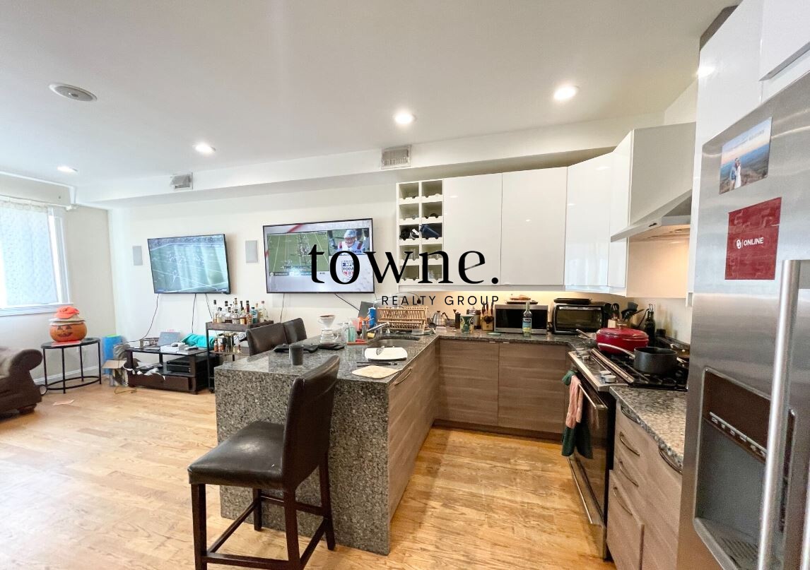 275 Dorchester St, South Boston