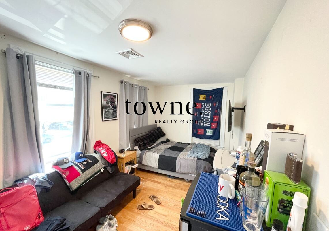 275 Dorchester St, South Boston