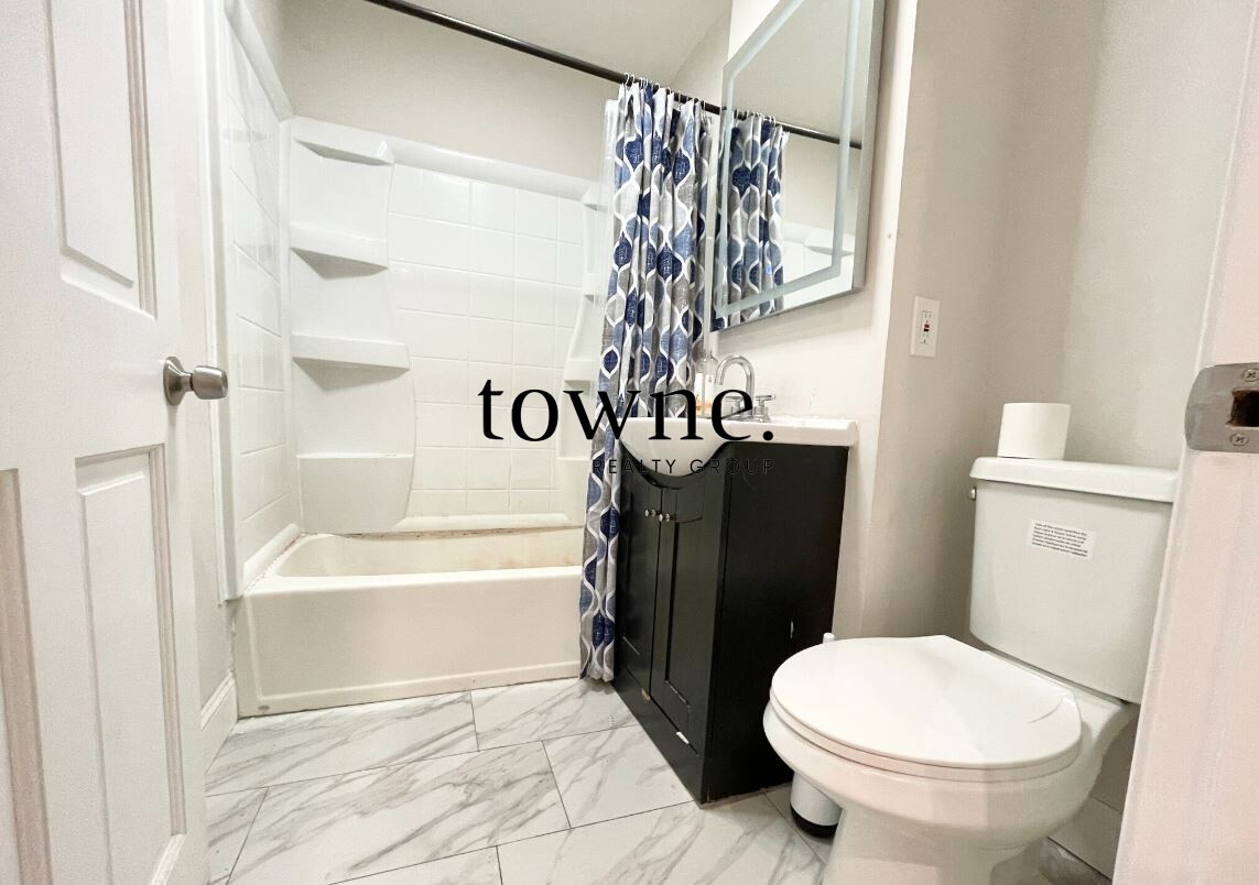 7 Warwick St, Mission Hill