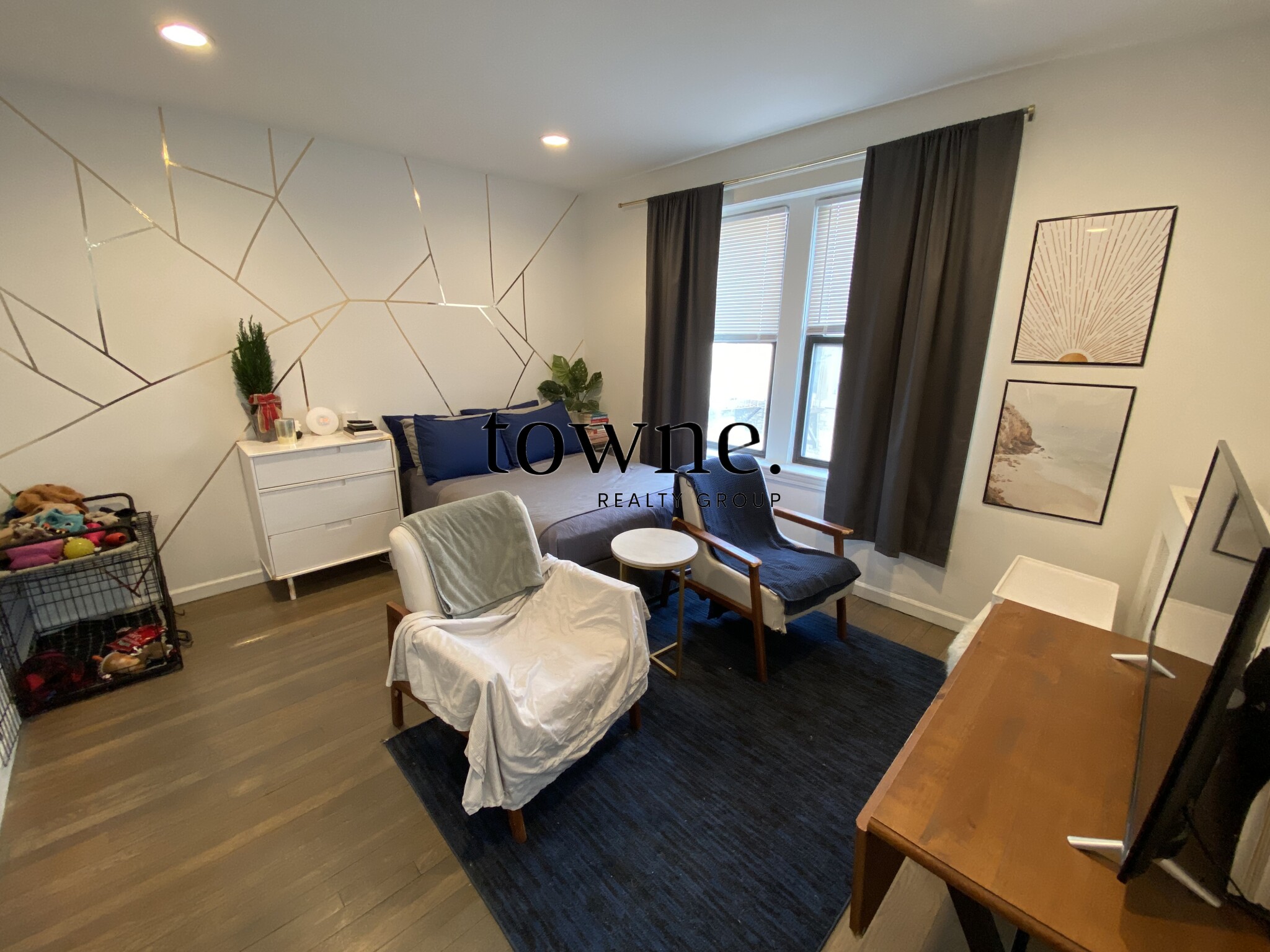 19 Peterborough St, Fenway