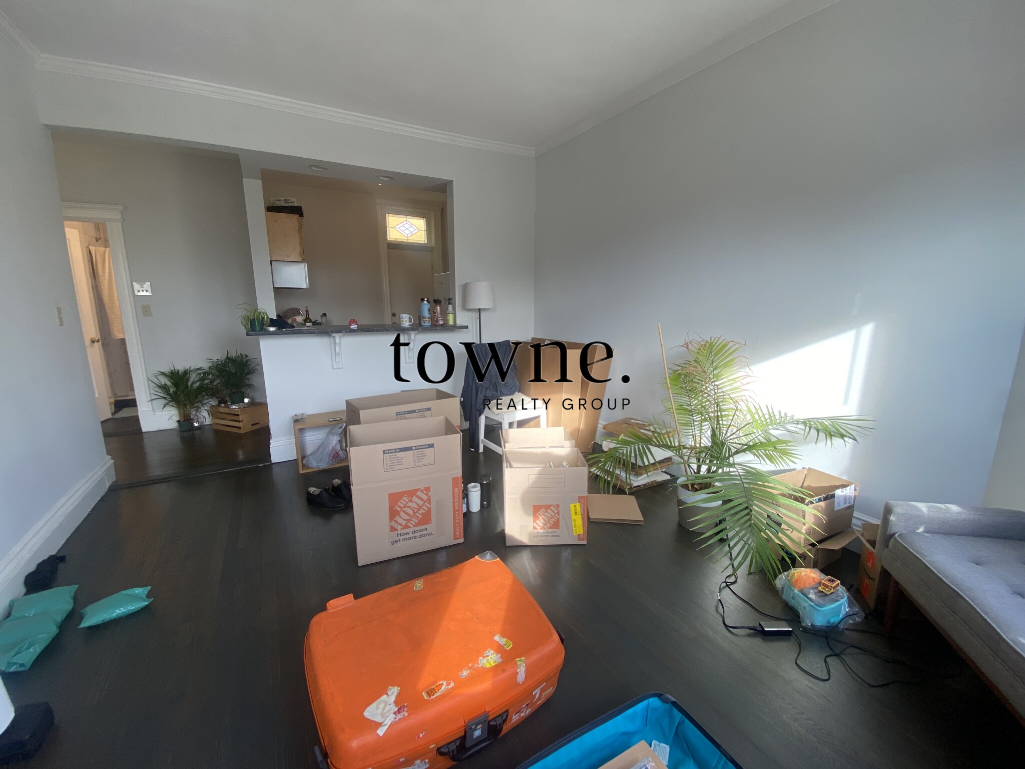 100 Queensberry St, Fenway