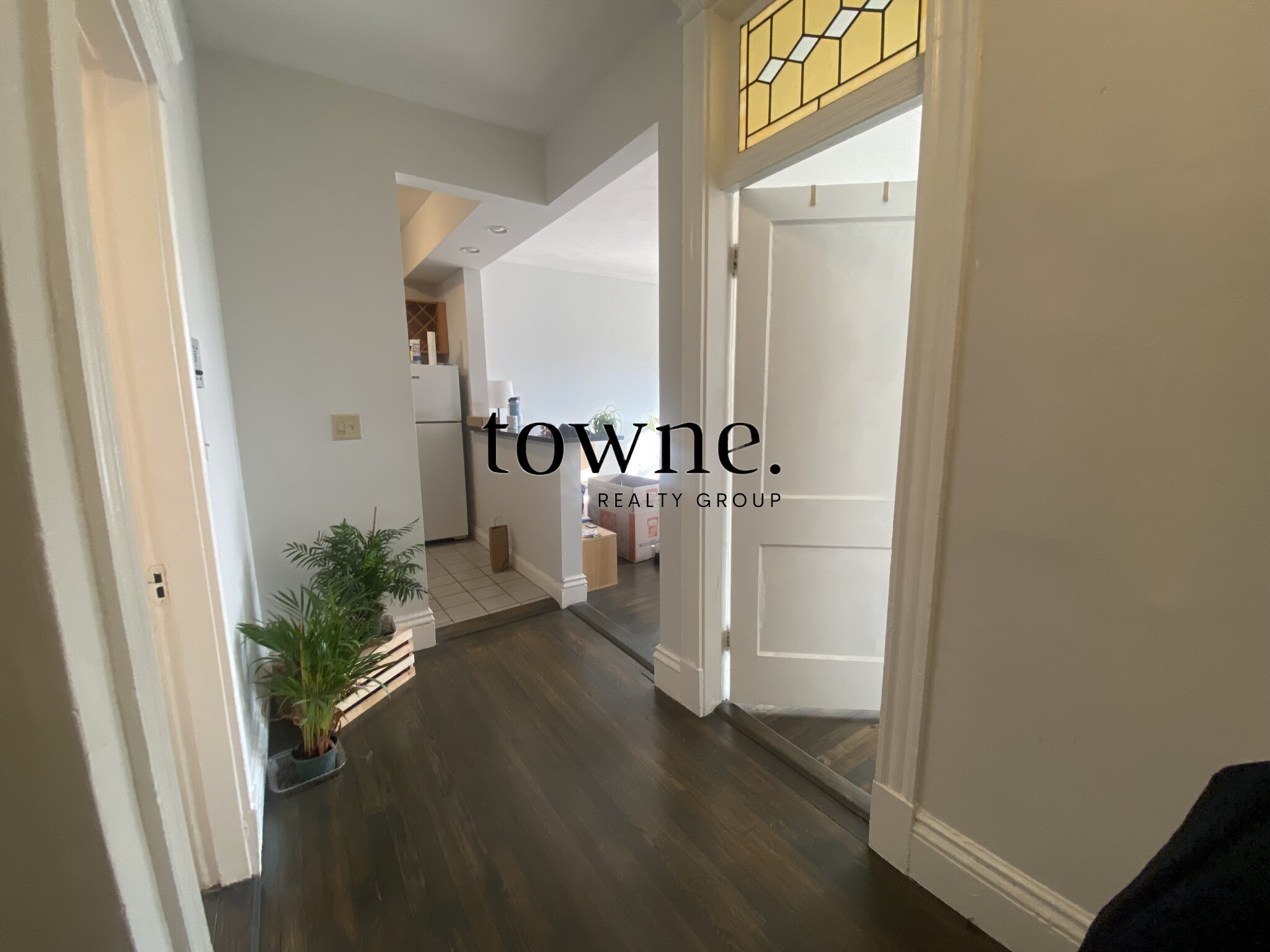 100 Queensberry St, Fenway