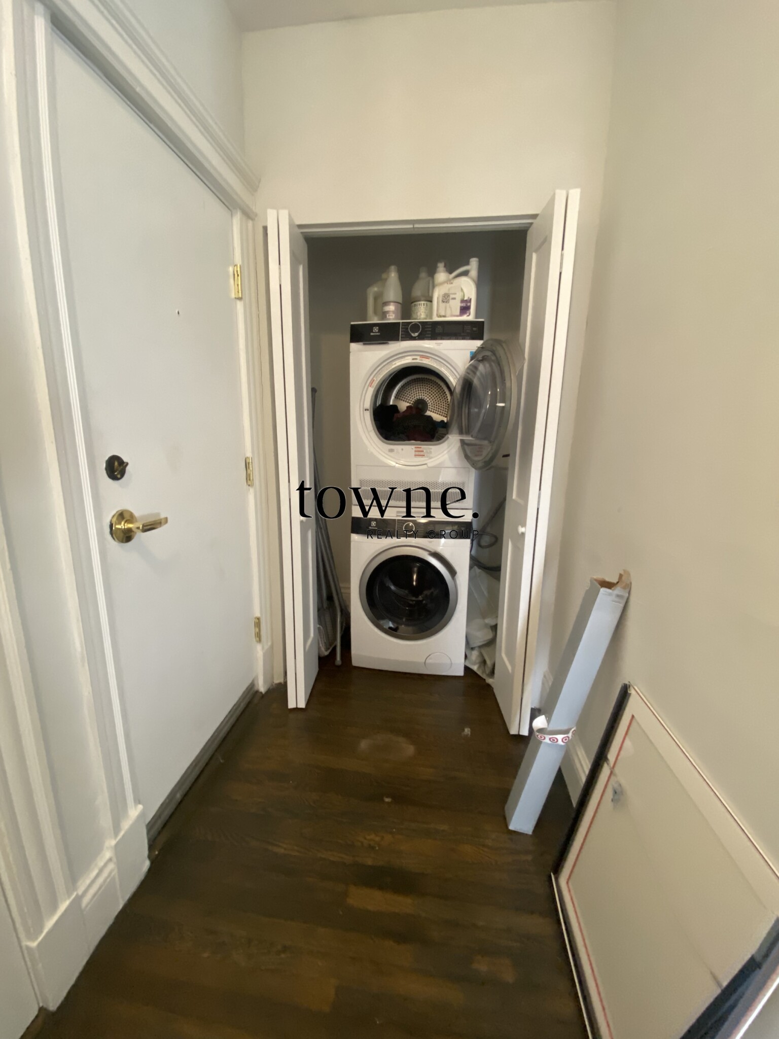 100 Queensberry St, Fenway