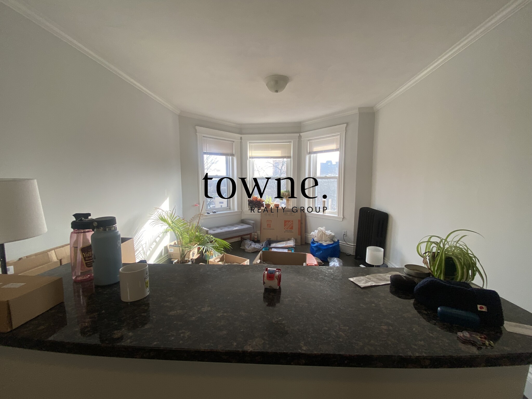 100 Queensberry St, Fenway