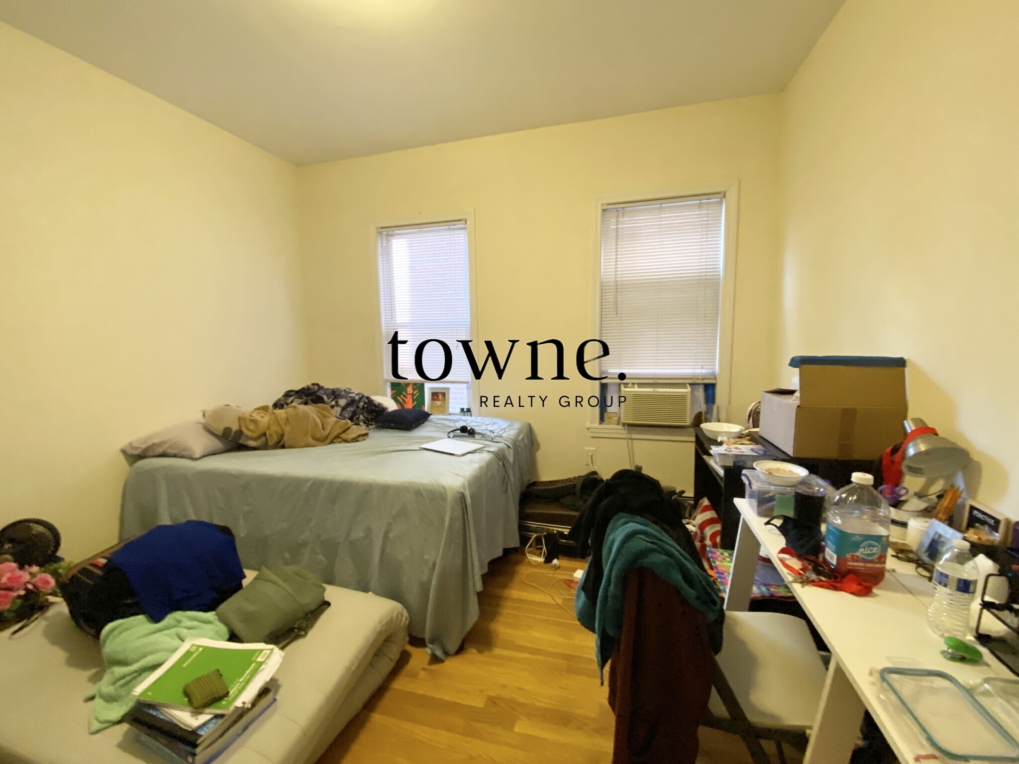 143 Hillside St, Mission Hill