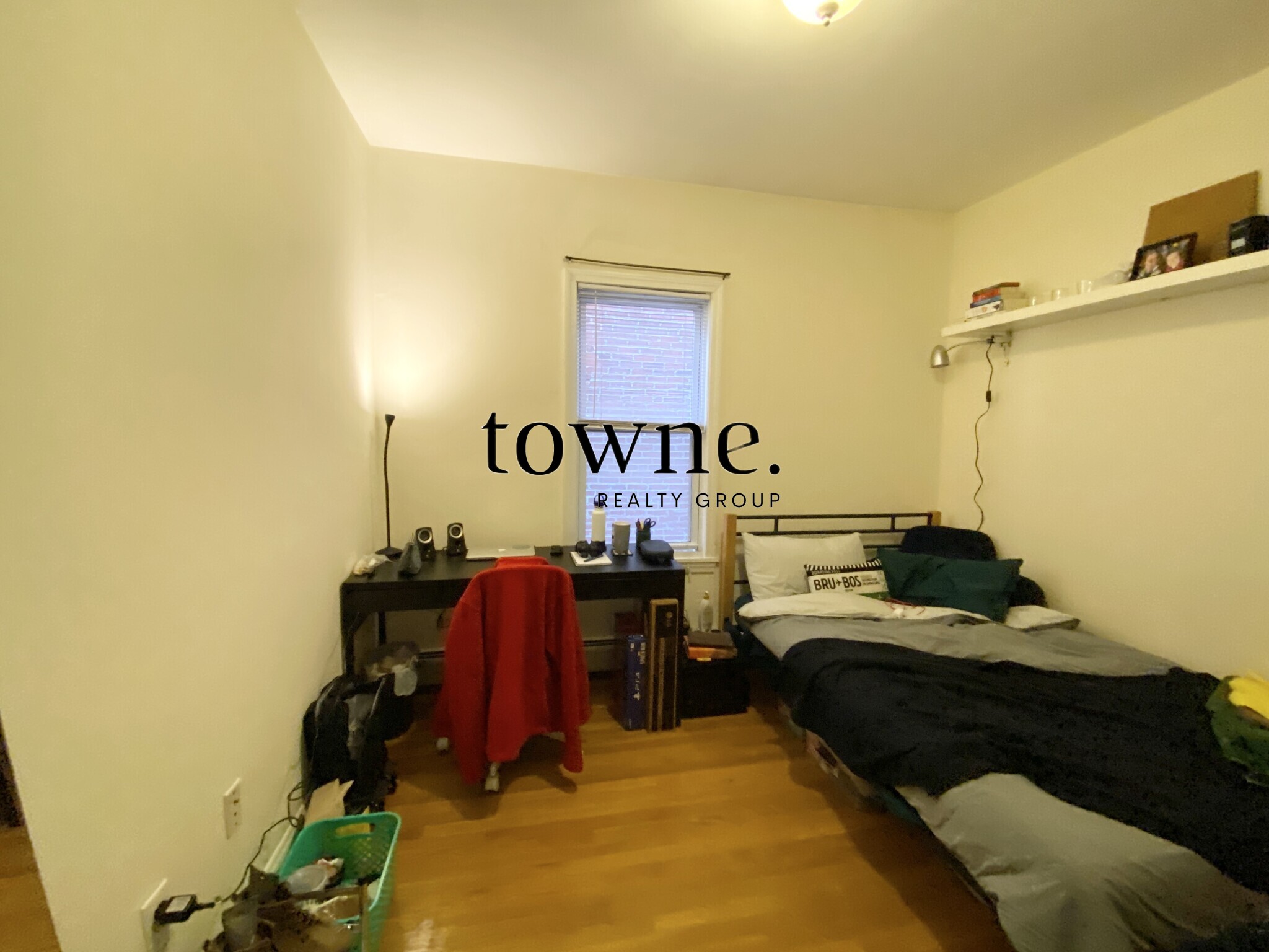 143 Hillside St, Mission Hill