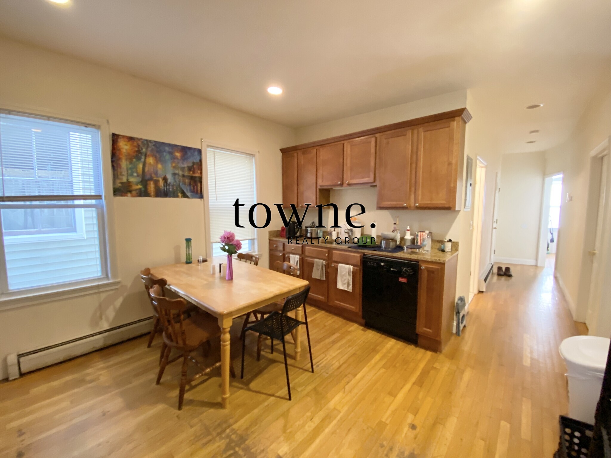 143 Hillside St, Mission Hill