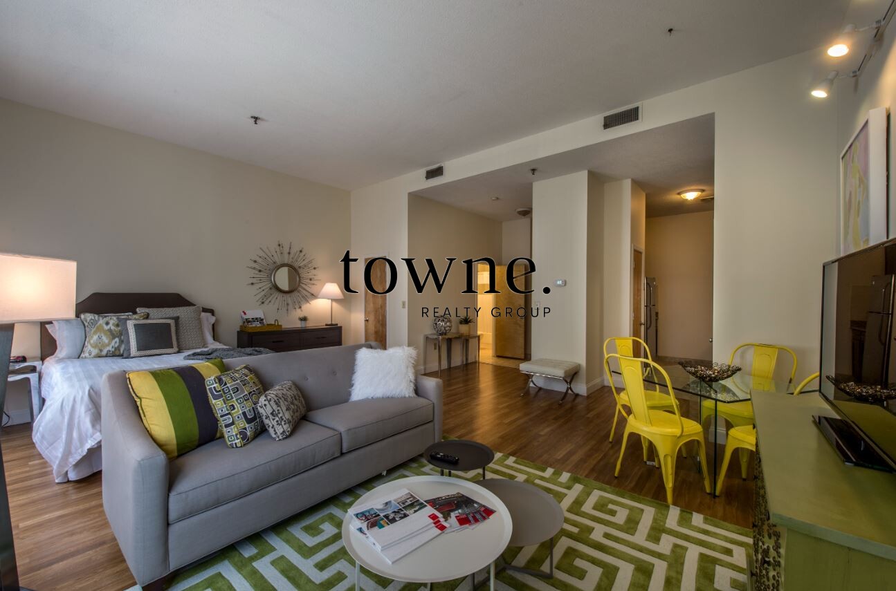 1079 Commonwealth Ave, Allston