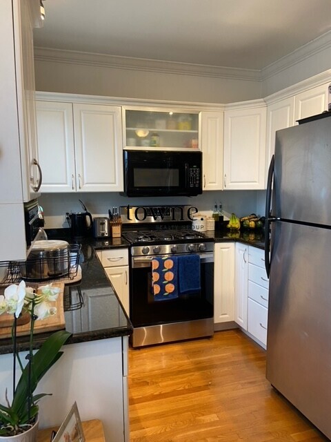 3 Grimes St, South Boston