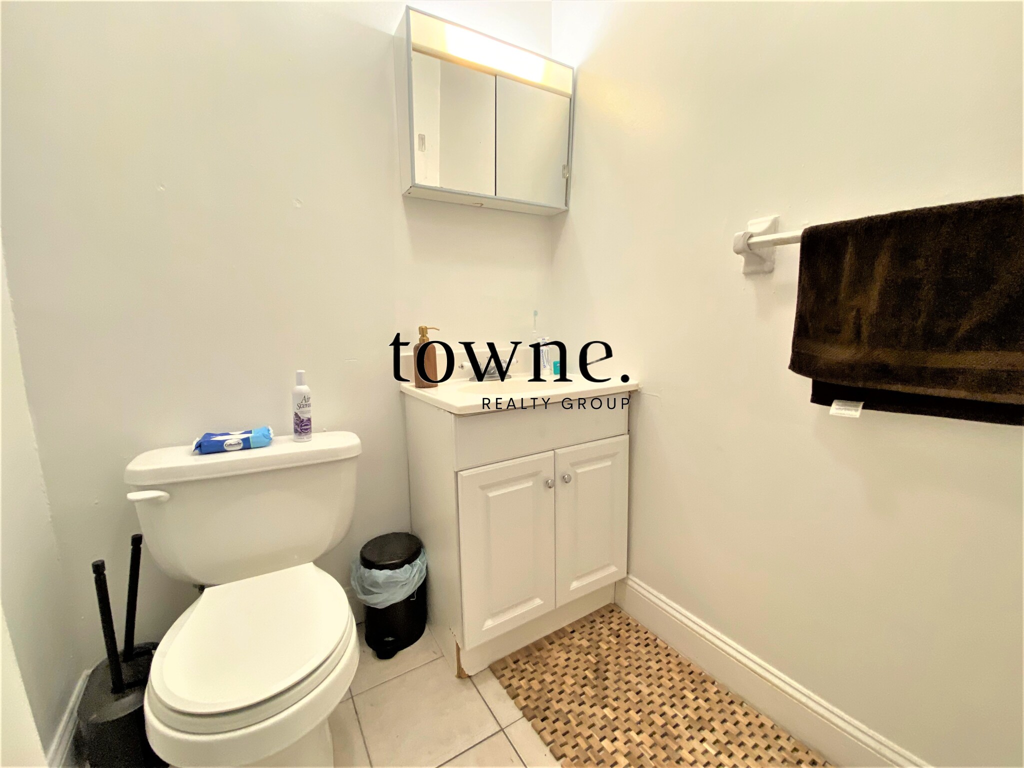 23 Cortes St, Back Bay