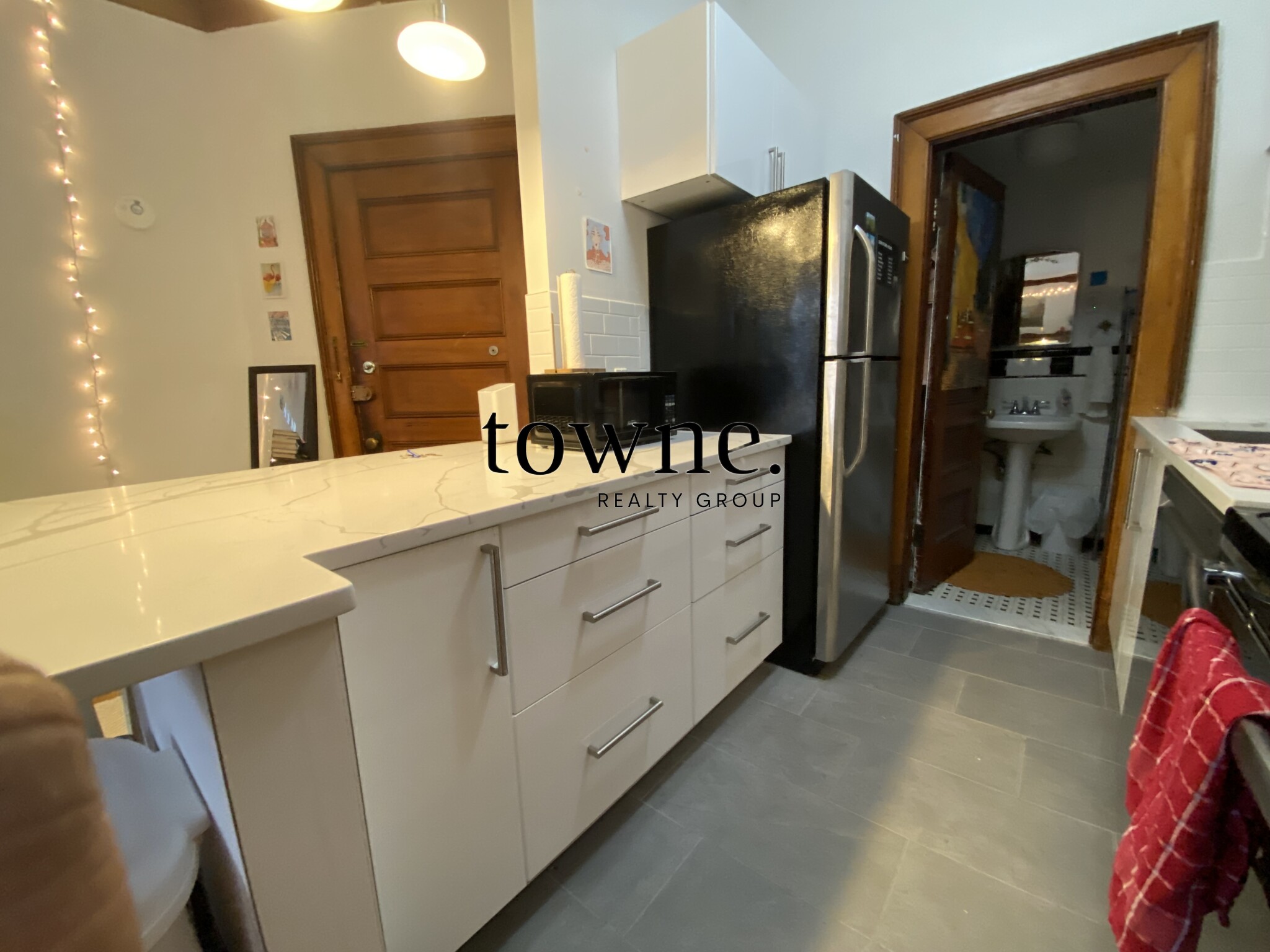 849 Beacon St, Fenway