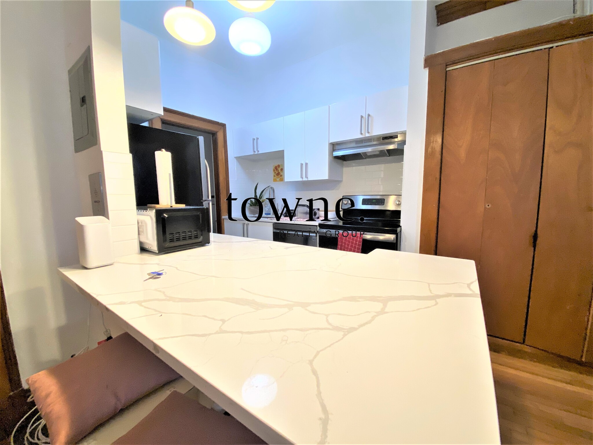 849 Beacon St, Fenway