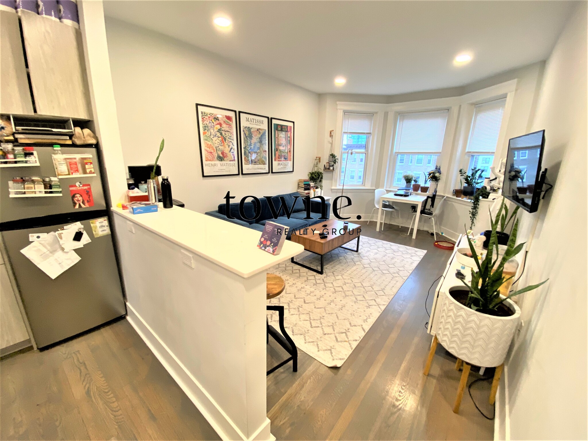 100 Queensberry St, Fenway