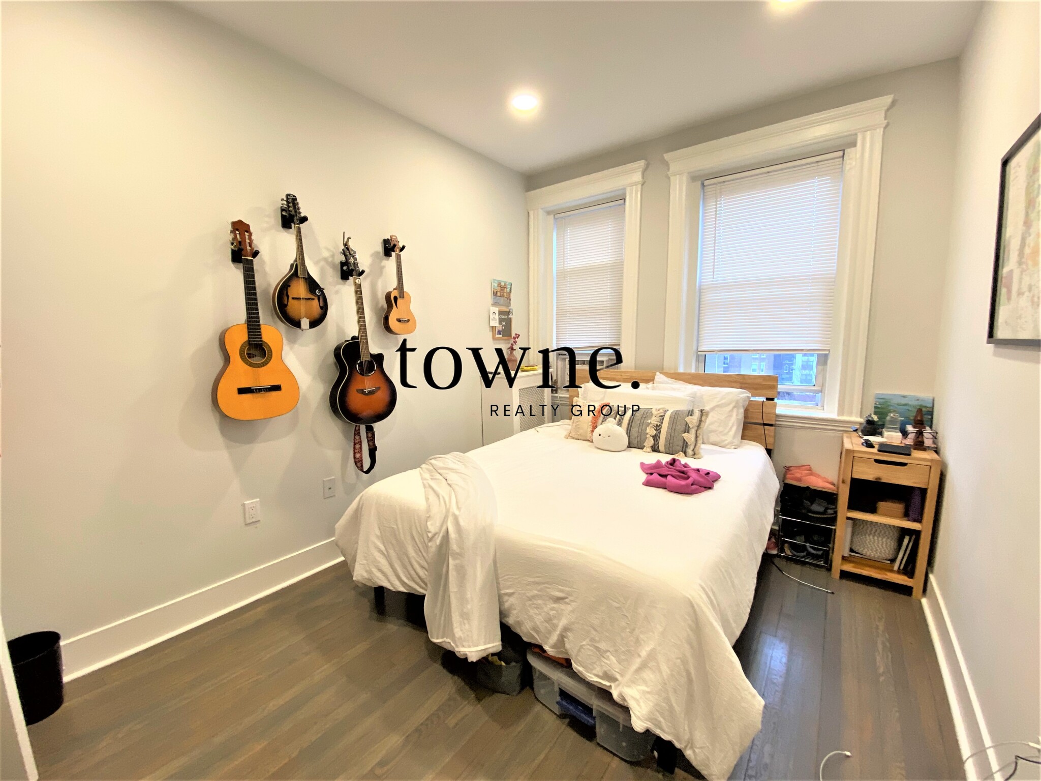 100 Queensberry St, Fenway