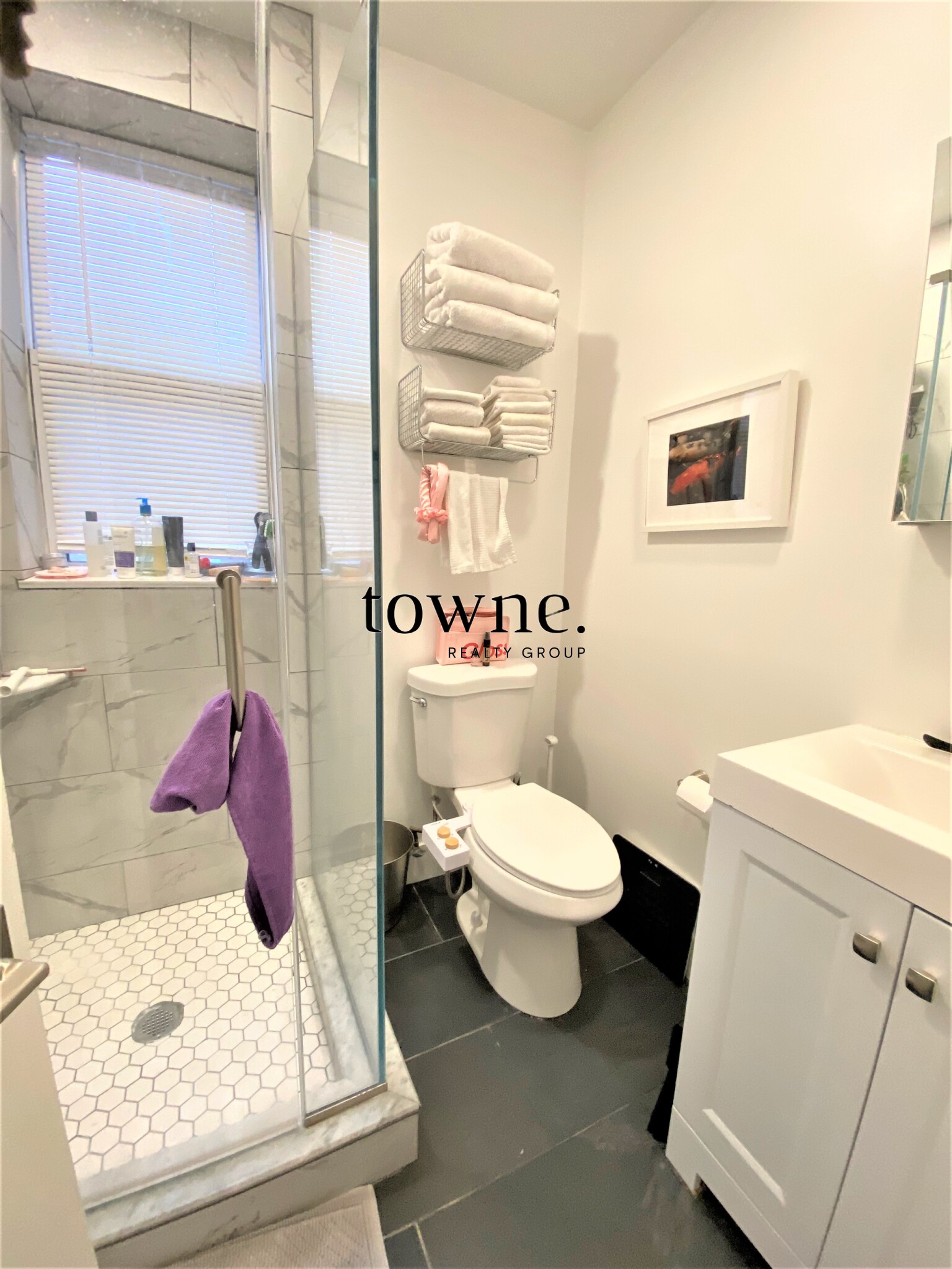 100 Queensberry St, Fenway