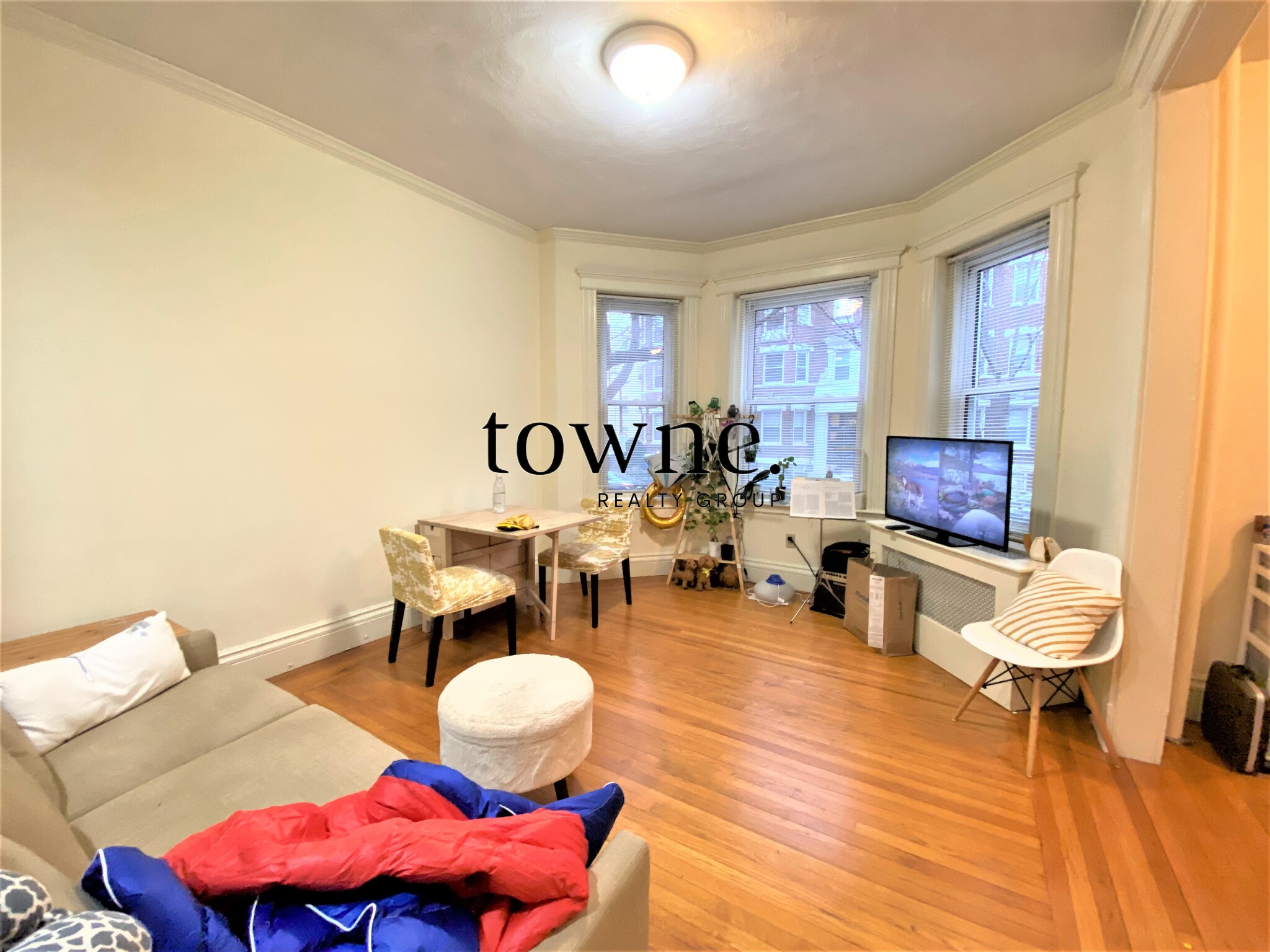 19 Queensberry St, Fenway