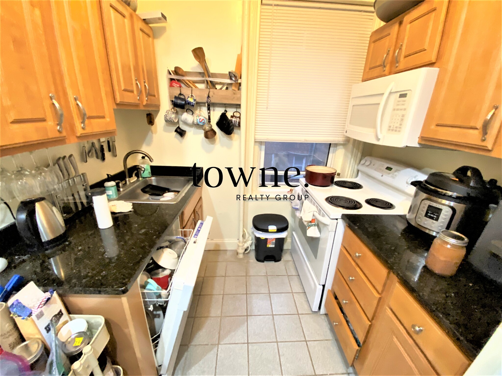 19 Queensberry St, Fenway