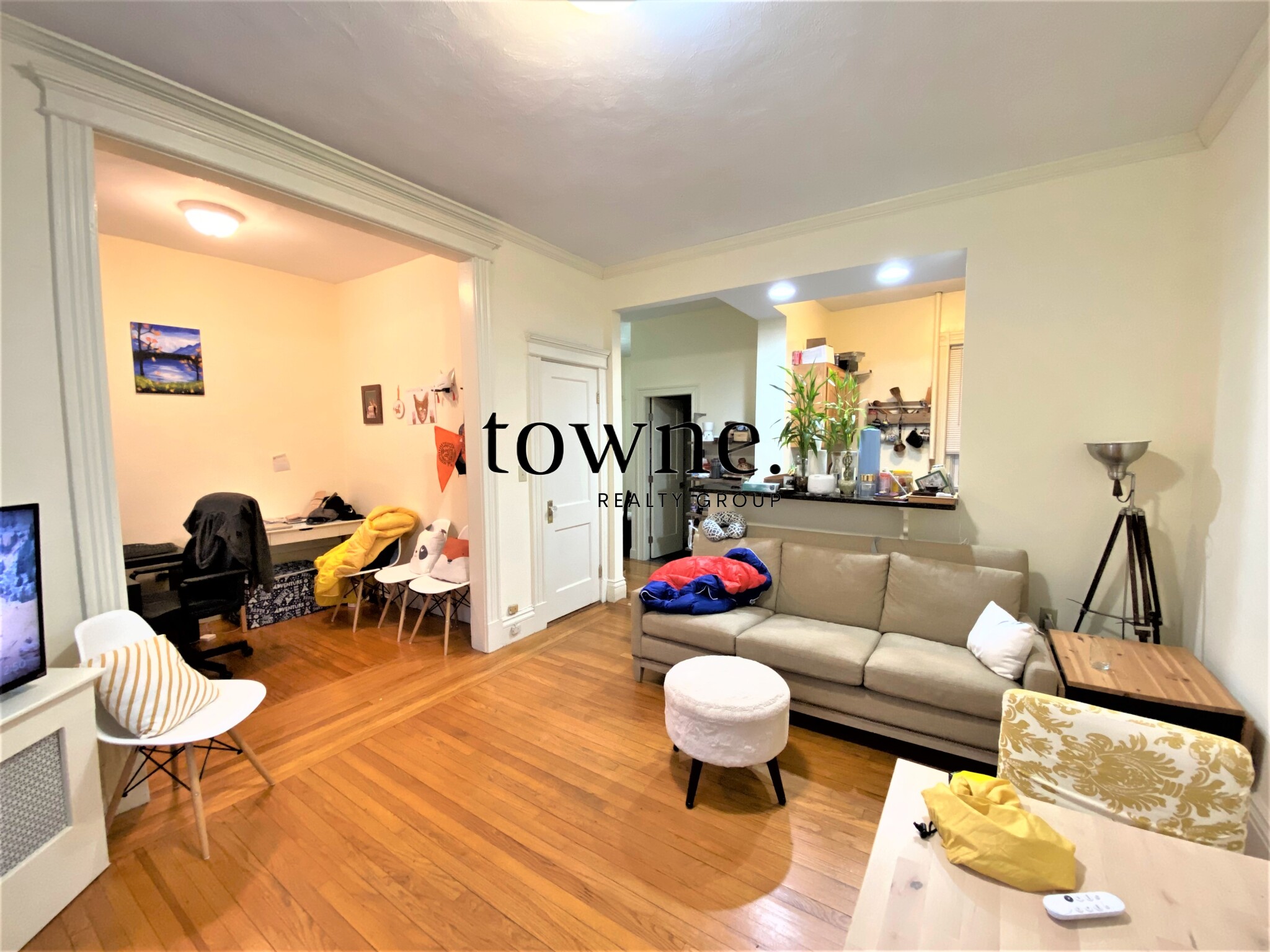 19 Queensberry St, Fenway