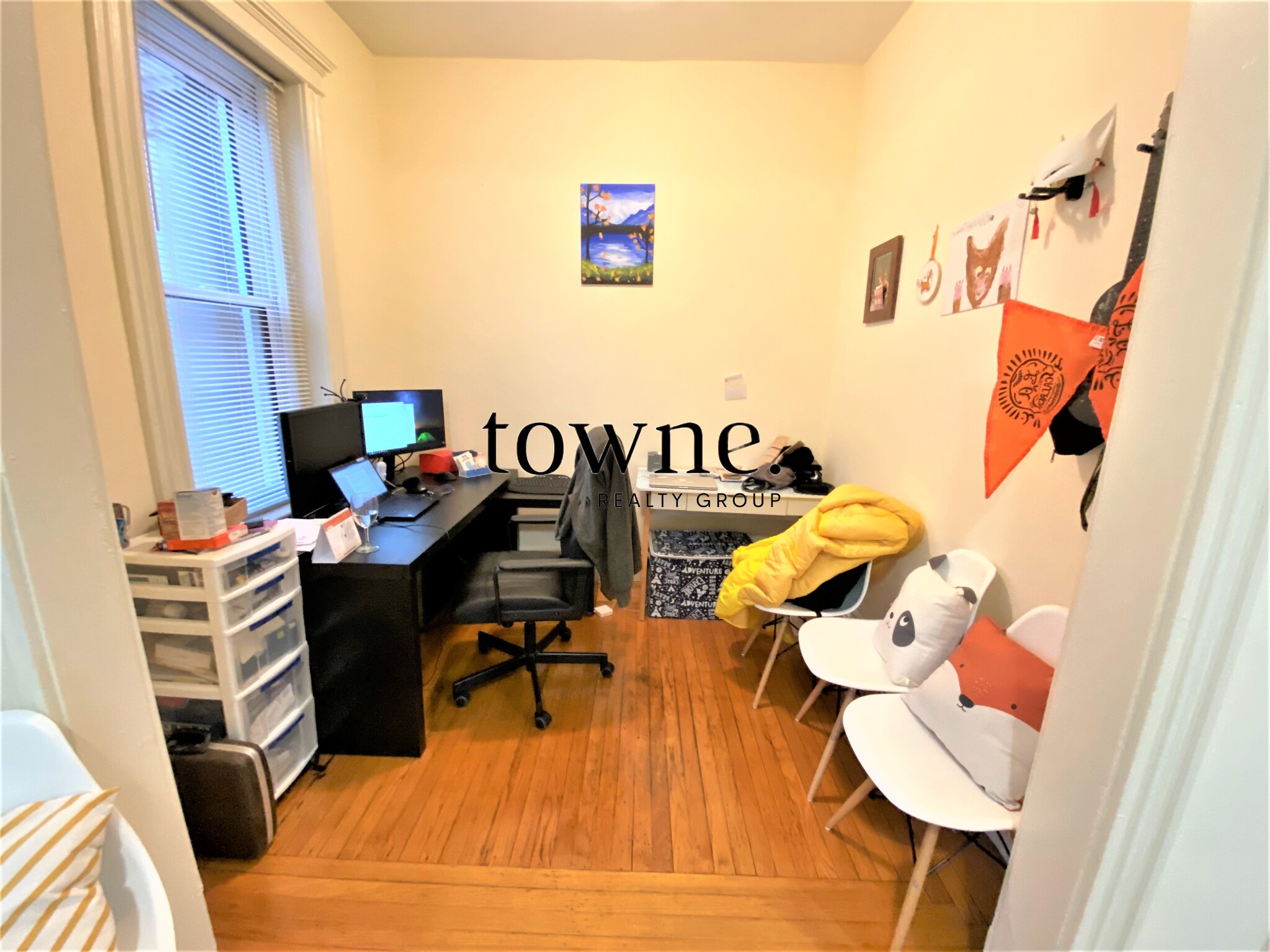 19 Queensberry St, Fenway