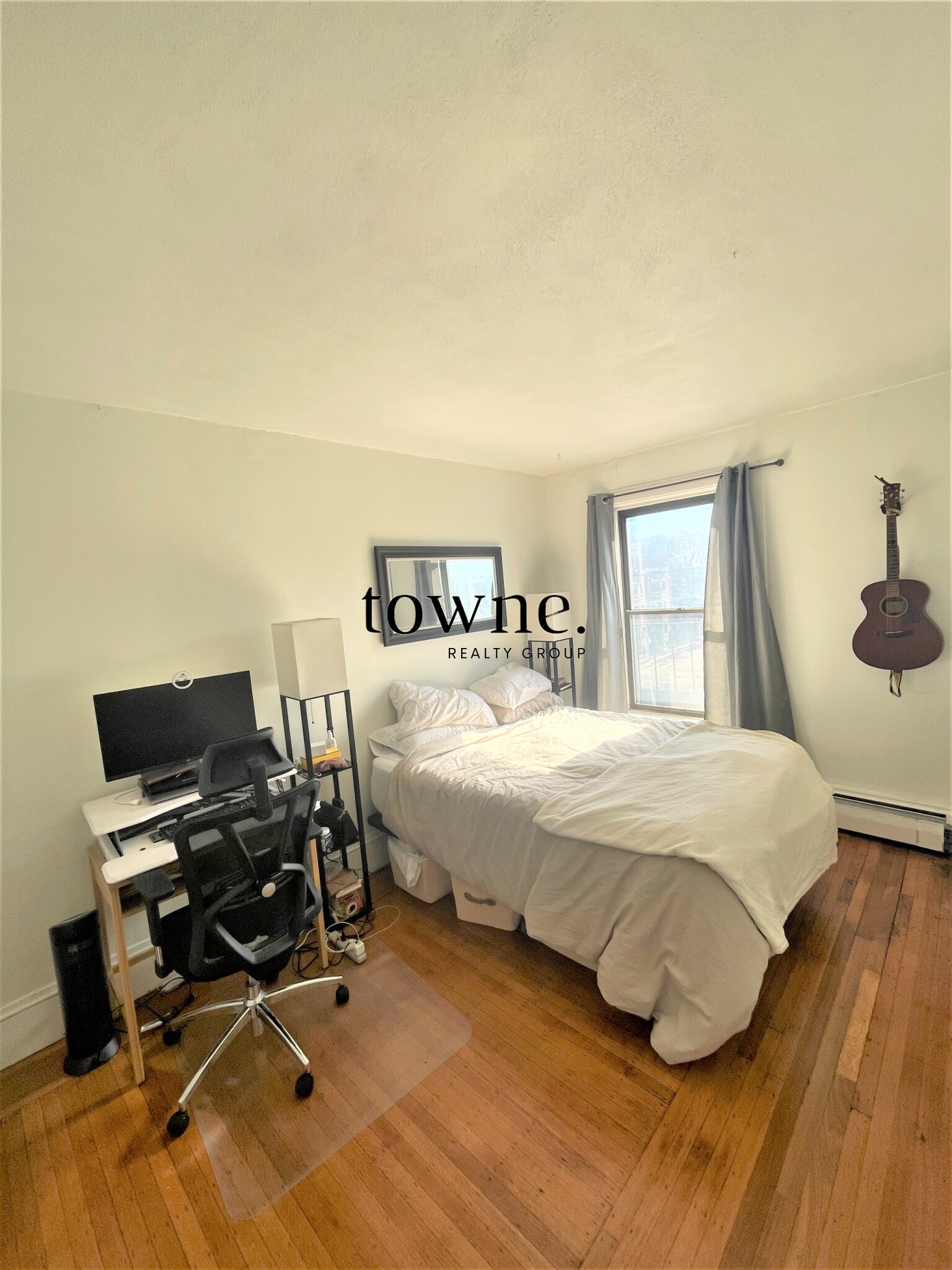 922 Beacon St, Fenway