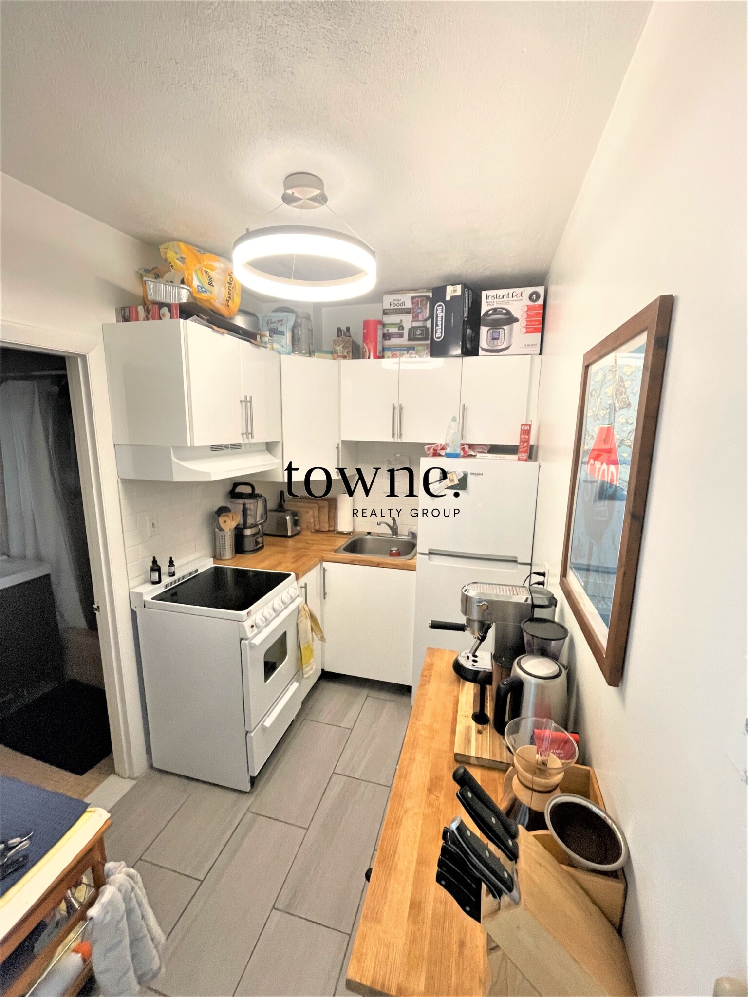 922 Beacon St, Fenway