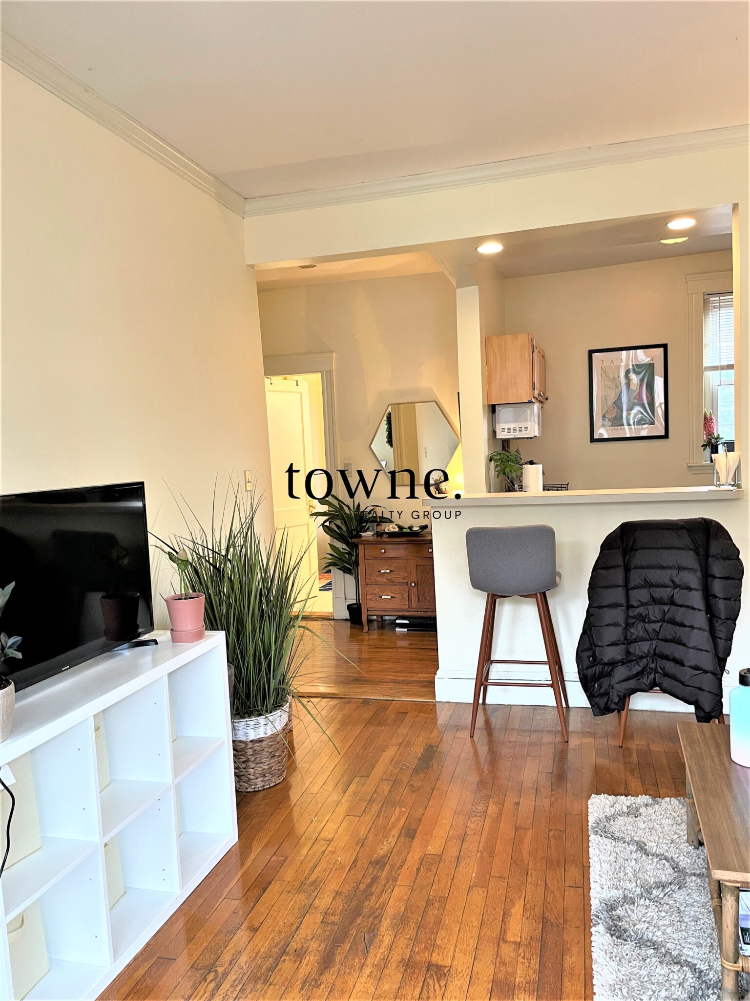 124 Peterborough St, Fenway