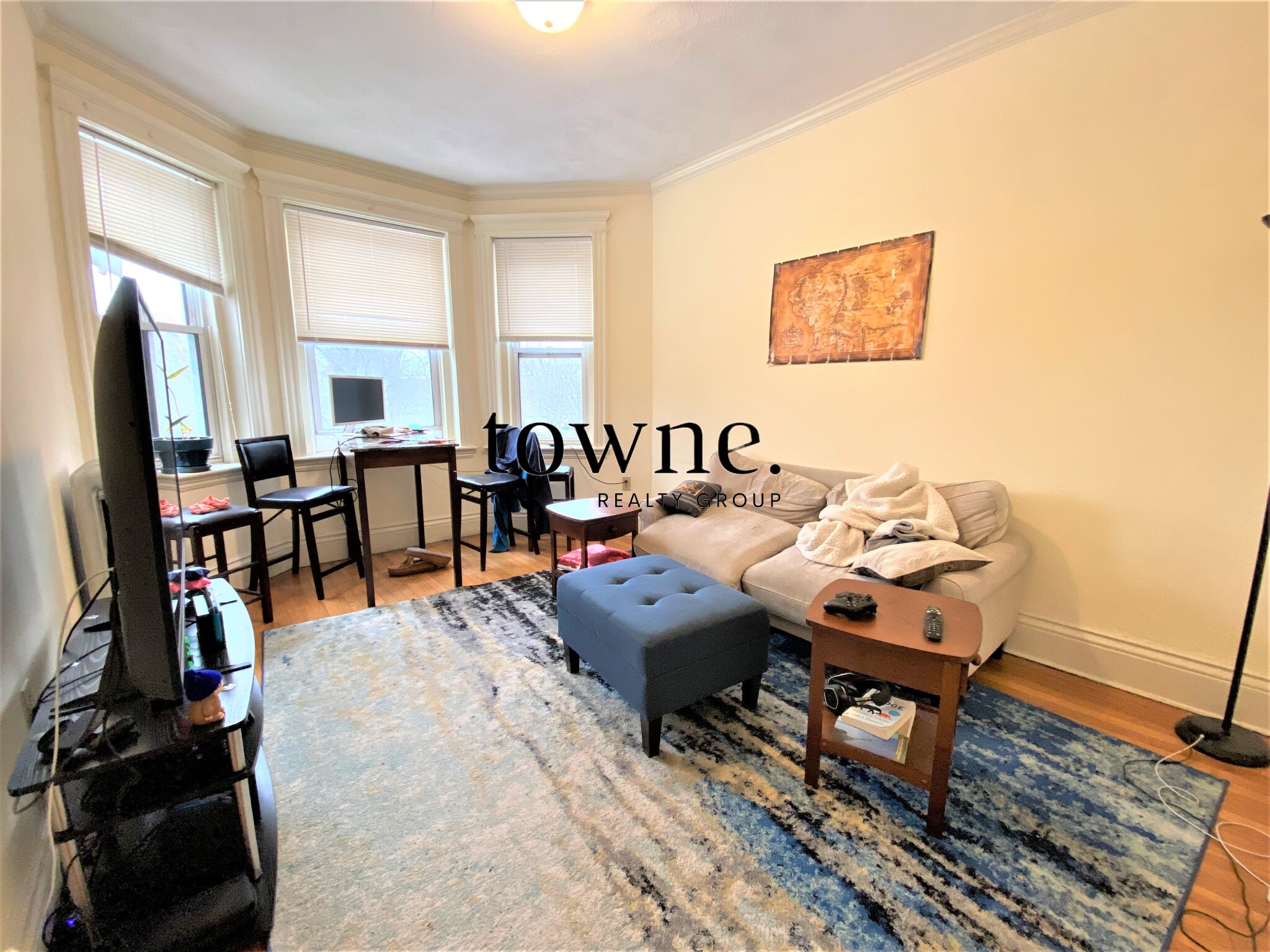 100 Queensberry St, Fenway