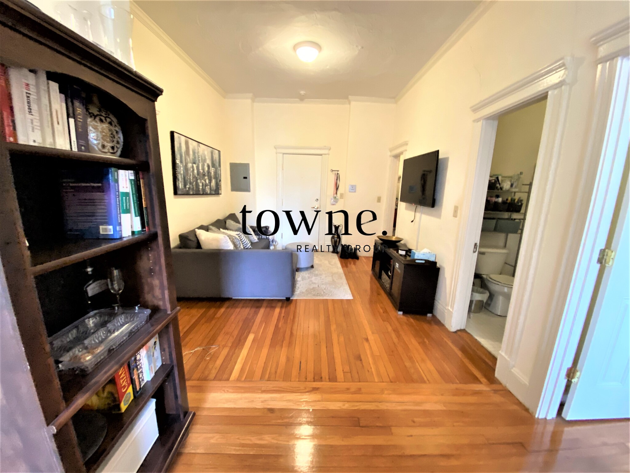 106 Queensberry St, Fenway