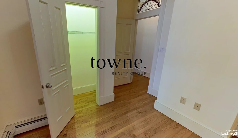 195 Commonwealth Ave, Back Bay