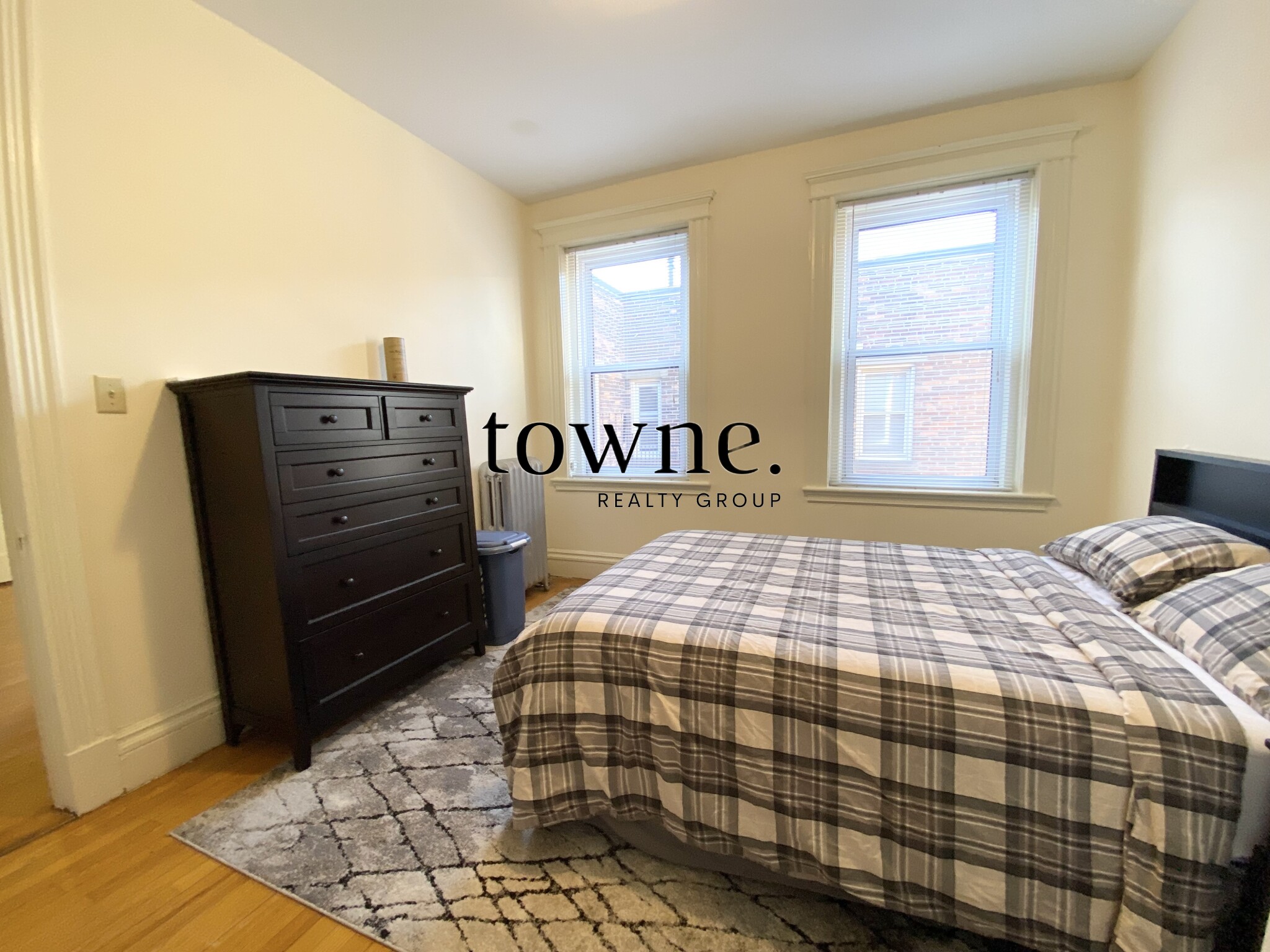 19 Queensberry St, Fenway