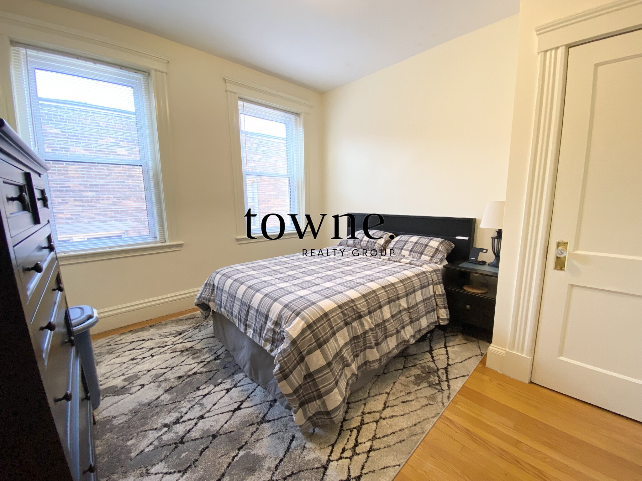 19 Queensberry St, Fenway