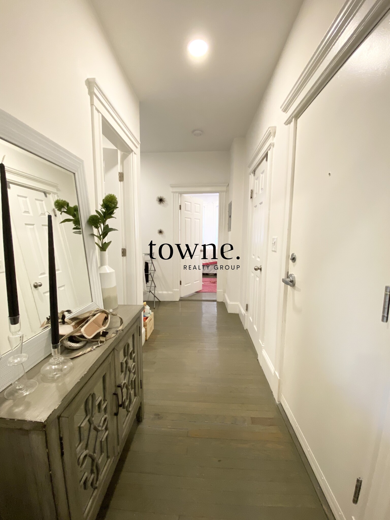 102 Queensberry St, Fenway