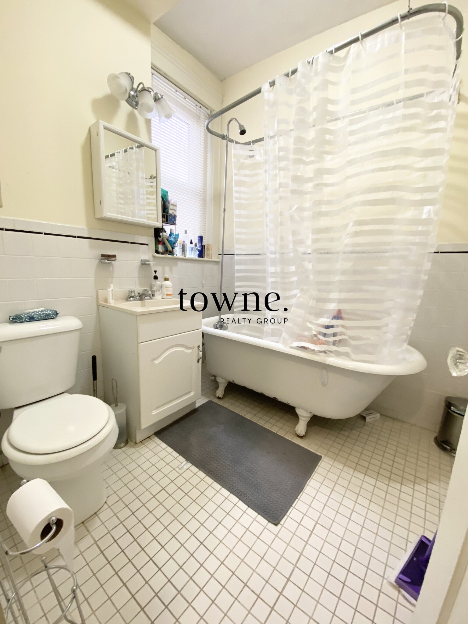 124 Peterborough St, Fenway