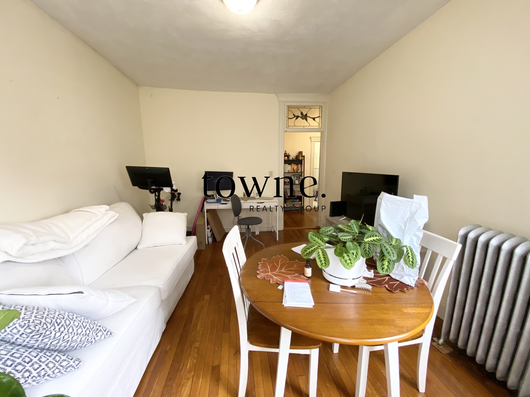 124 Peterborough St, Fenway