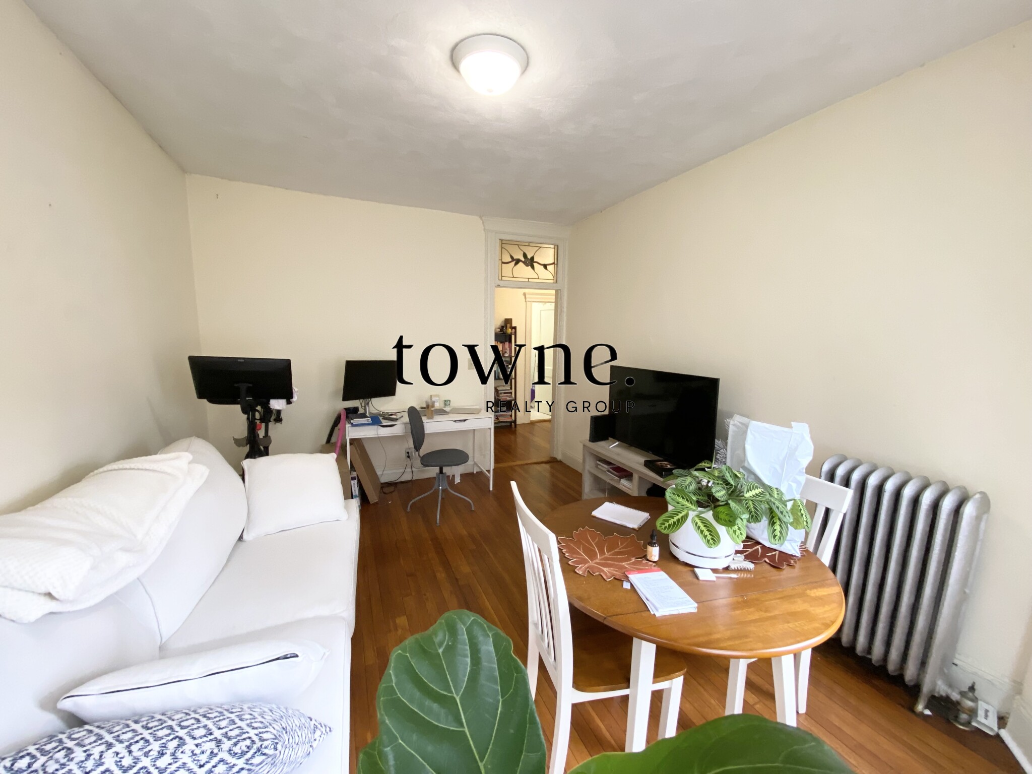 124 Peterborough St, Fenway