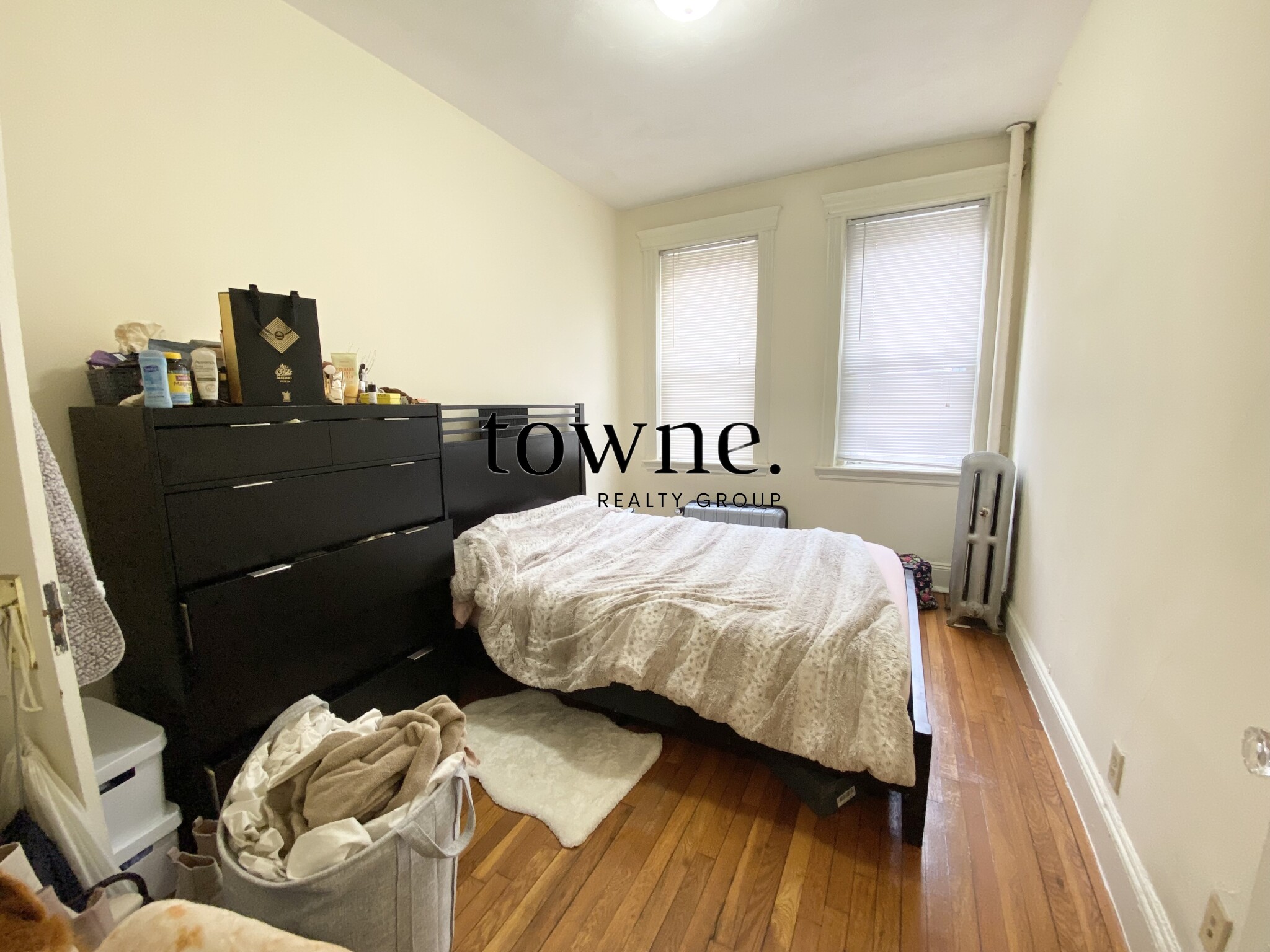 124 Peterborough St, Fenway