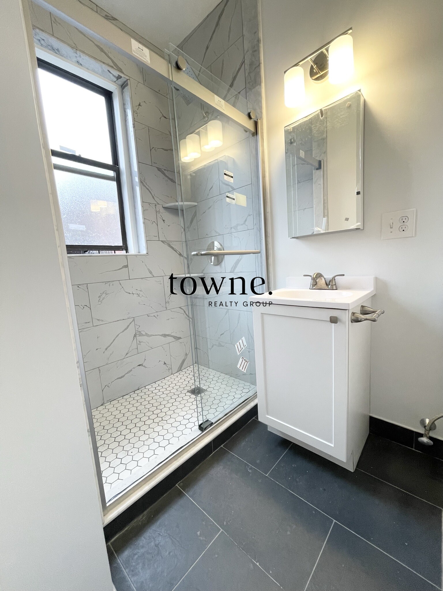 11 Queensberry St, Fenway