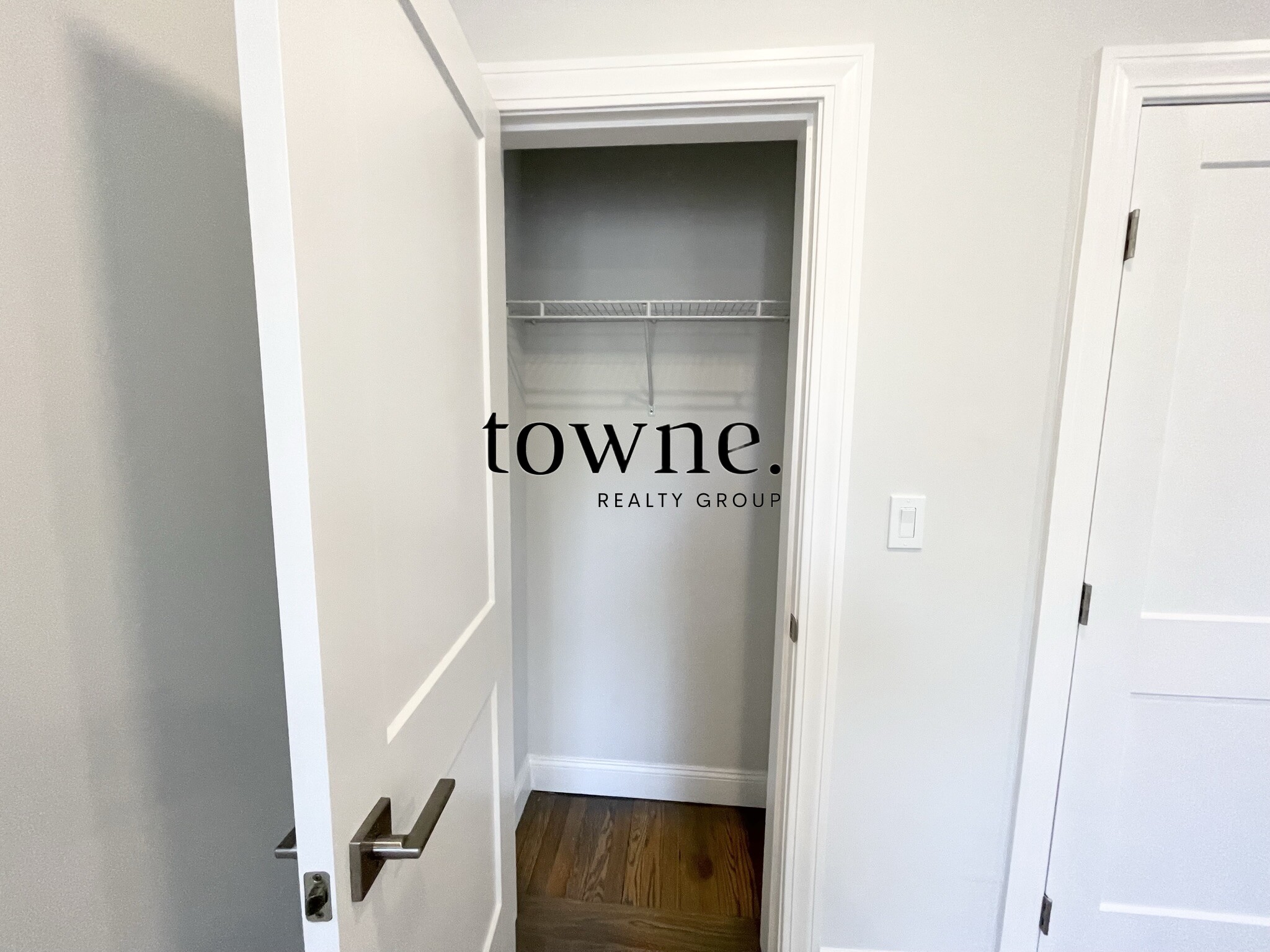 32 Queensberry St, Fenway